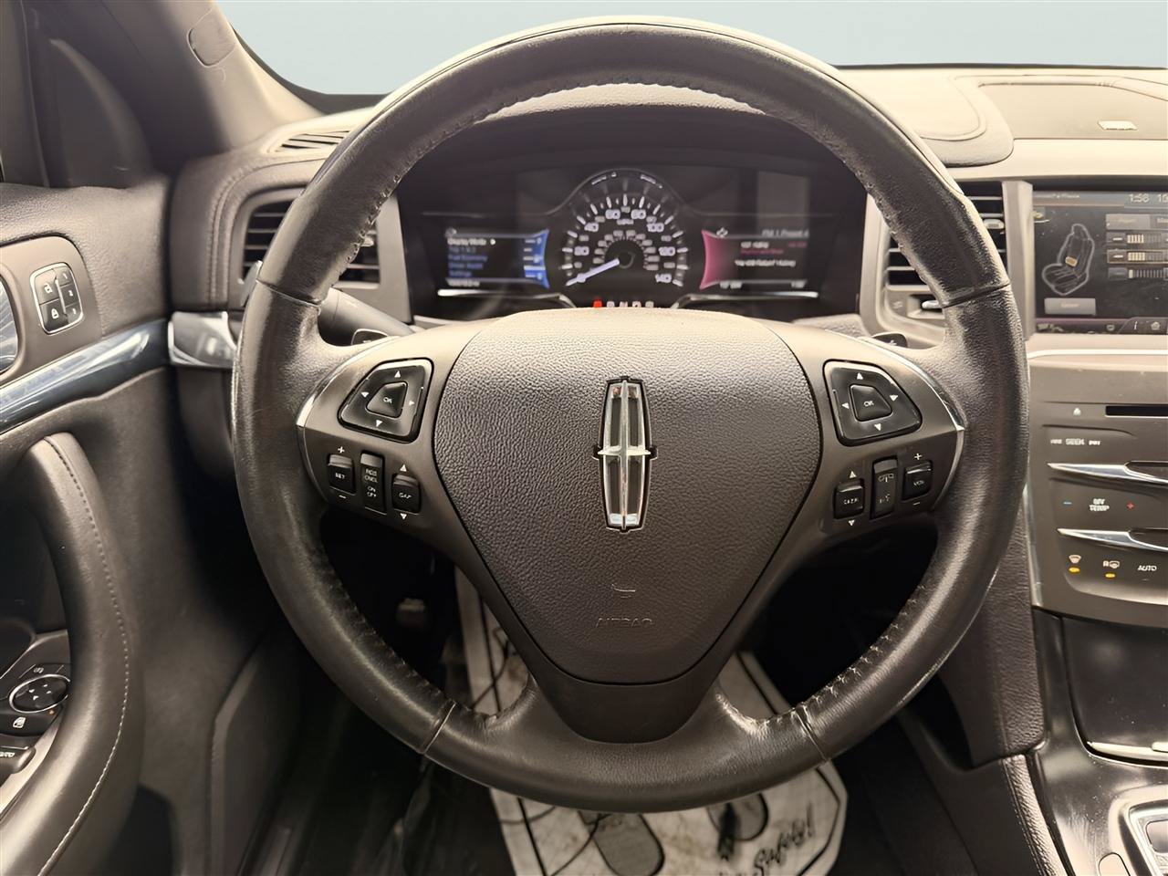 Used 2015 Lincoln MKS w/ Equipment Group 101A FWD image 22