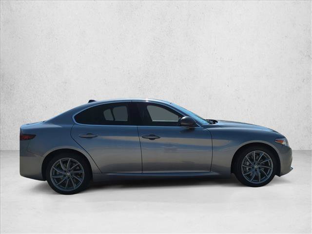 Used 2020 Alfa Romeo Giulia AWD w/ Cold Weather Package image 4