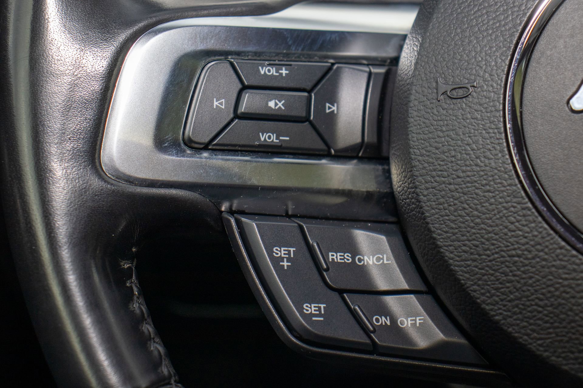 Used 2019 Ford Mustang Premium w/ Ecoboost Performance Package image 24