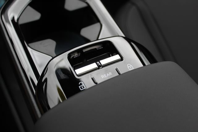 New 2026 Volvo EX30 Plus AWD/4WD image 20