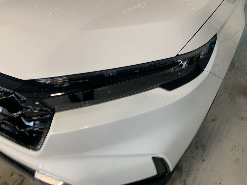 Used 2024 Honda CR-V Sport Touring image 9