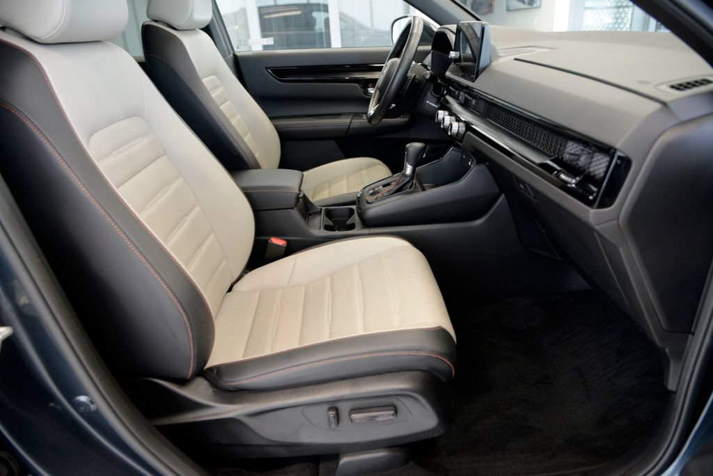 Used 2023 Honda CR-V Sport Touring image 31