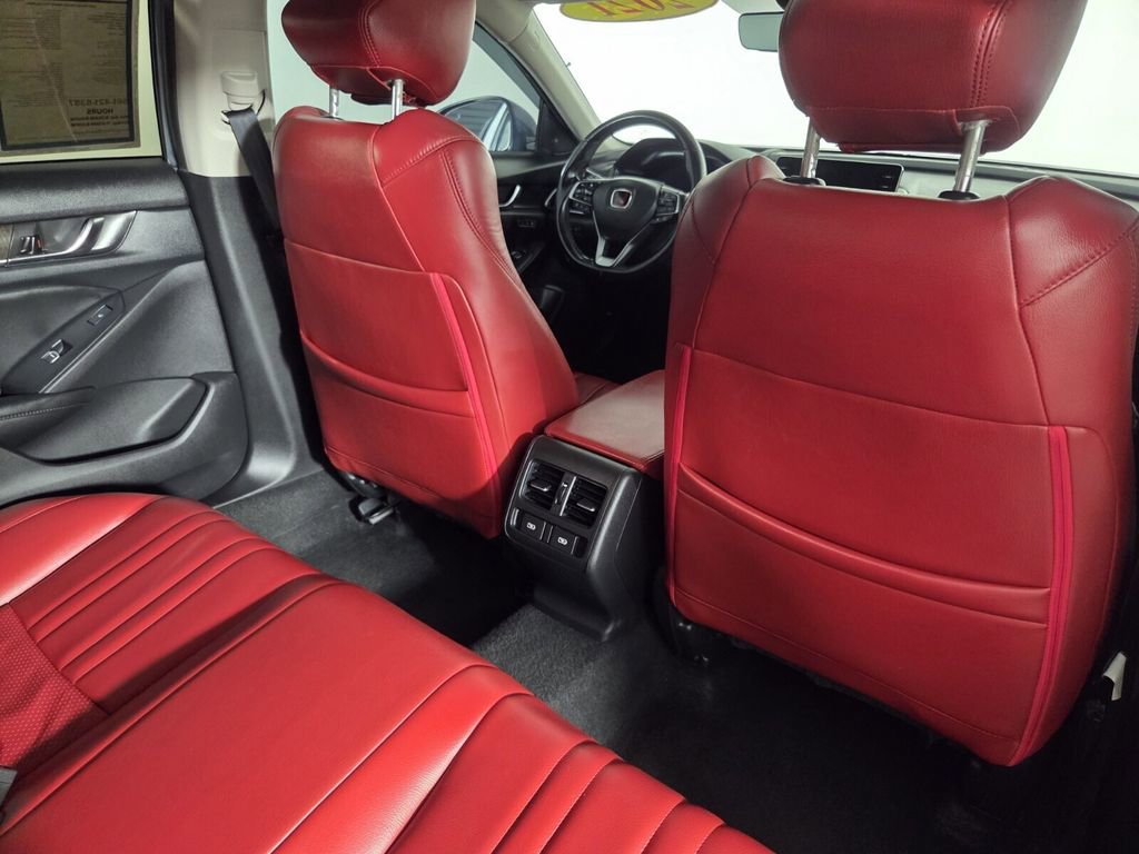 Used 2021 Honda Accord Touring image 31