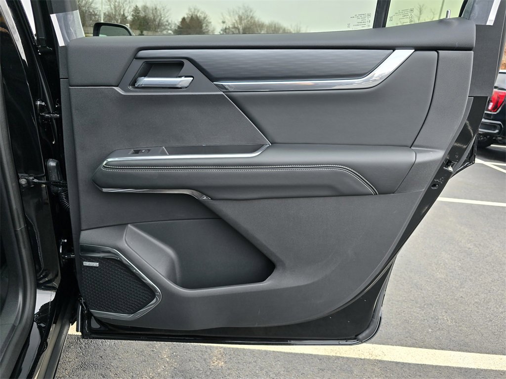 New 2025 GMC Acadia Elevation w/ Elevation Premium Package image 32