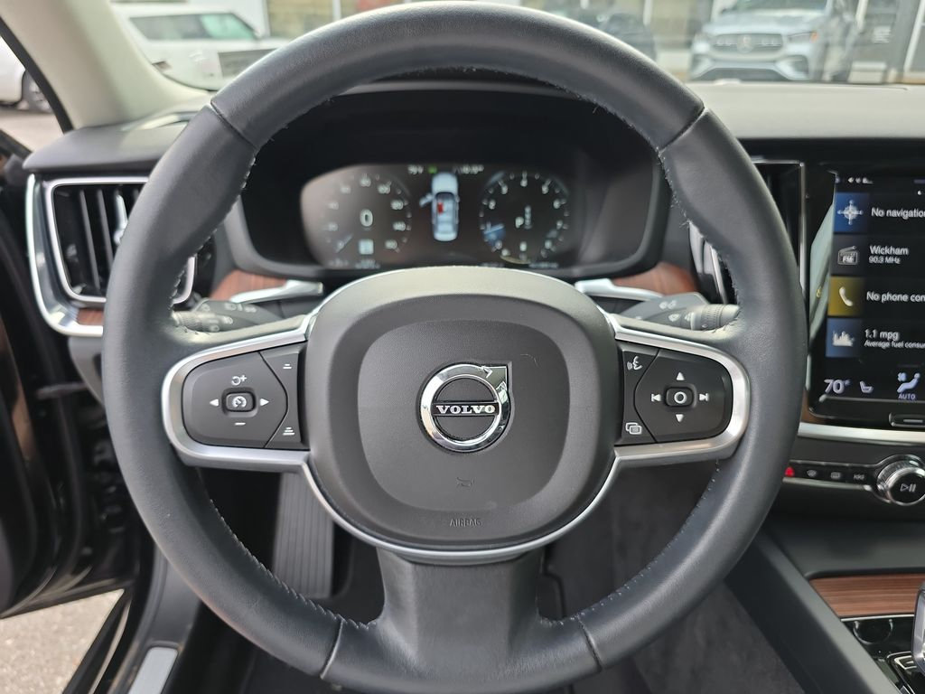 Used 2022 Volvo S60 B5 Momentum w/ Protection Package Premier AWD/4WD image 23