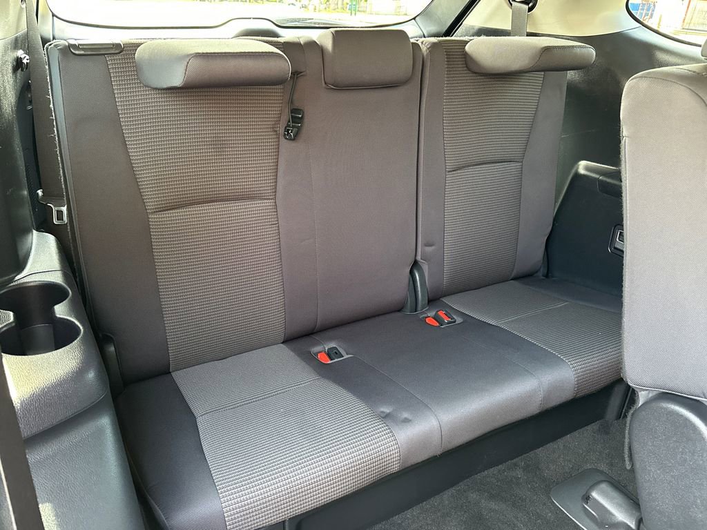 Used 2023 Toyota Highlander L image 14