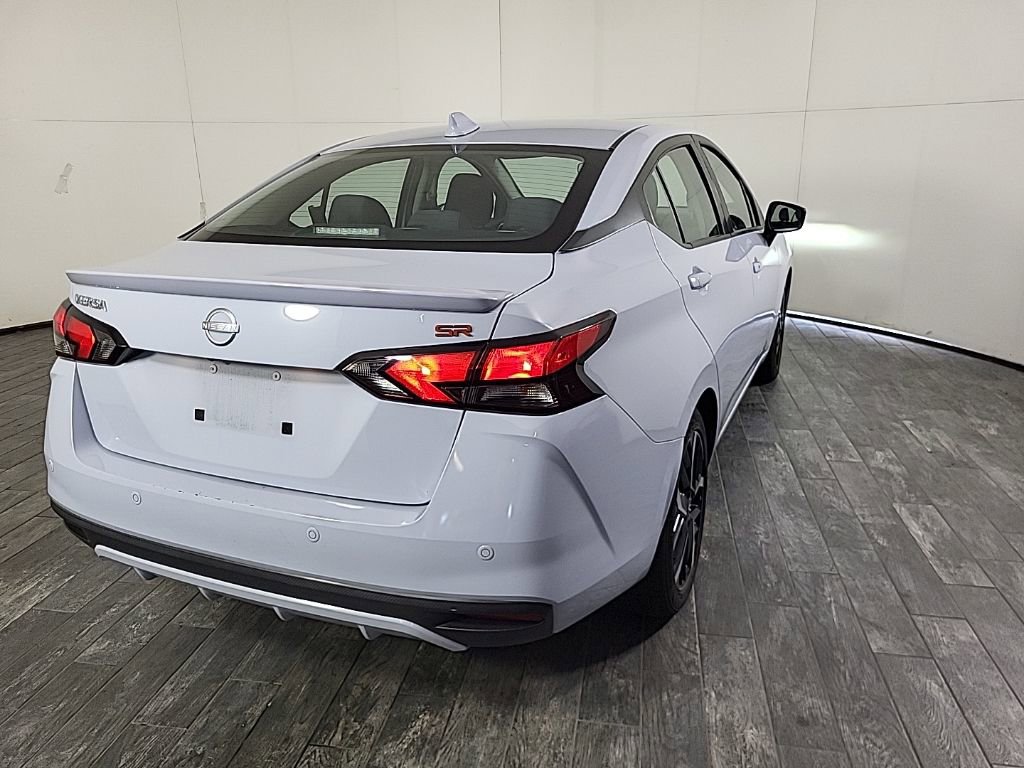 Used 2024 Nissan Versa SR image 6