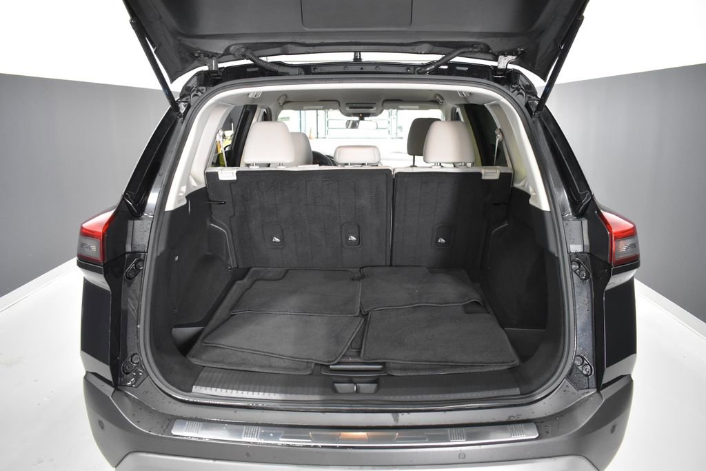 Certified 2023 Nissan Rogue SV image 29