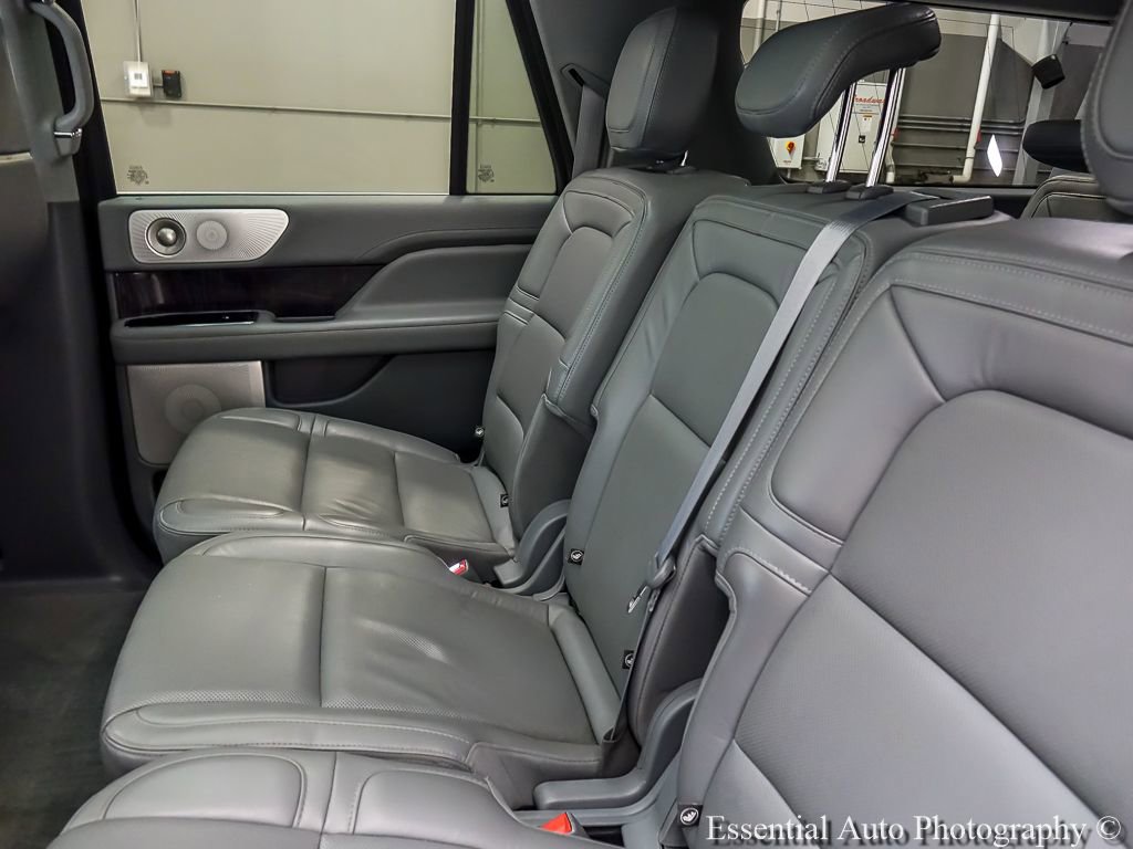 Used 2021 Lincoln Navigator L Reserve w/ Luxury Package AWD/4WD image 15