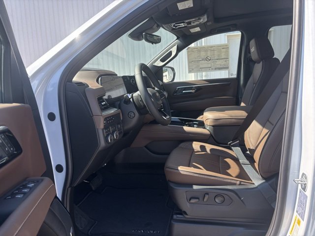 New 2026 Chevrolet Suburban High Country w/ Sun And Tow Package image 9