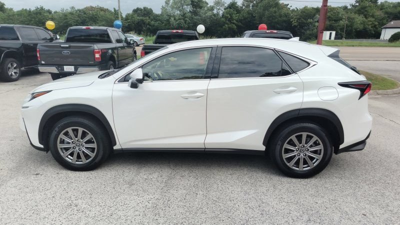 Used 2018 Lexus NX 300 FWD w/ Comfort Package image 2