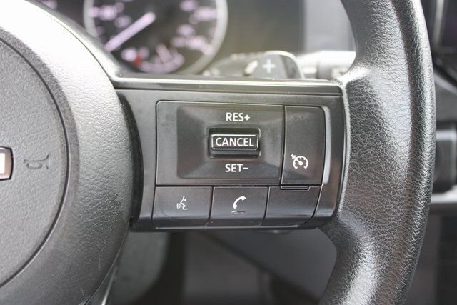 Used 2023 Nissan Pathfinder S image 21