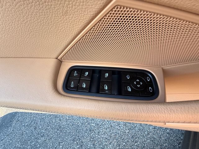 Used 2017 Porsche Panamera 4 AWD/4WD image 15