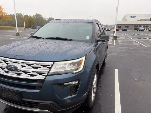 Used 2018 Ford Explorer XLT w/ Equipment Group 202A AWD/4WD image 5