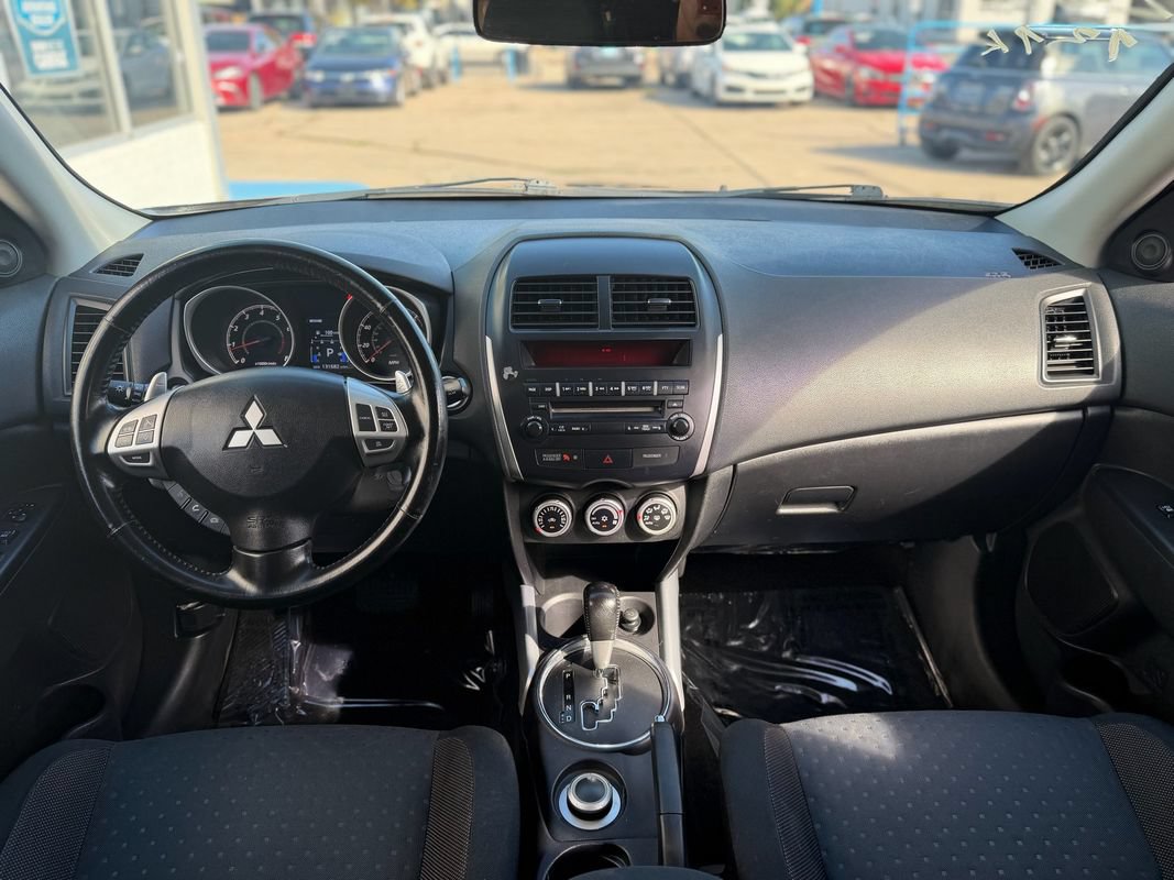 Used 2011 Mitsubishi Outlander Sport SE AWD/4WD image 14