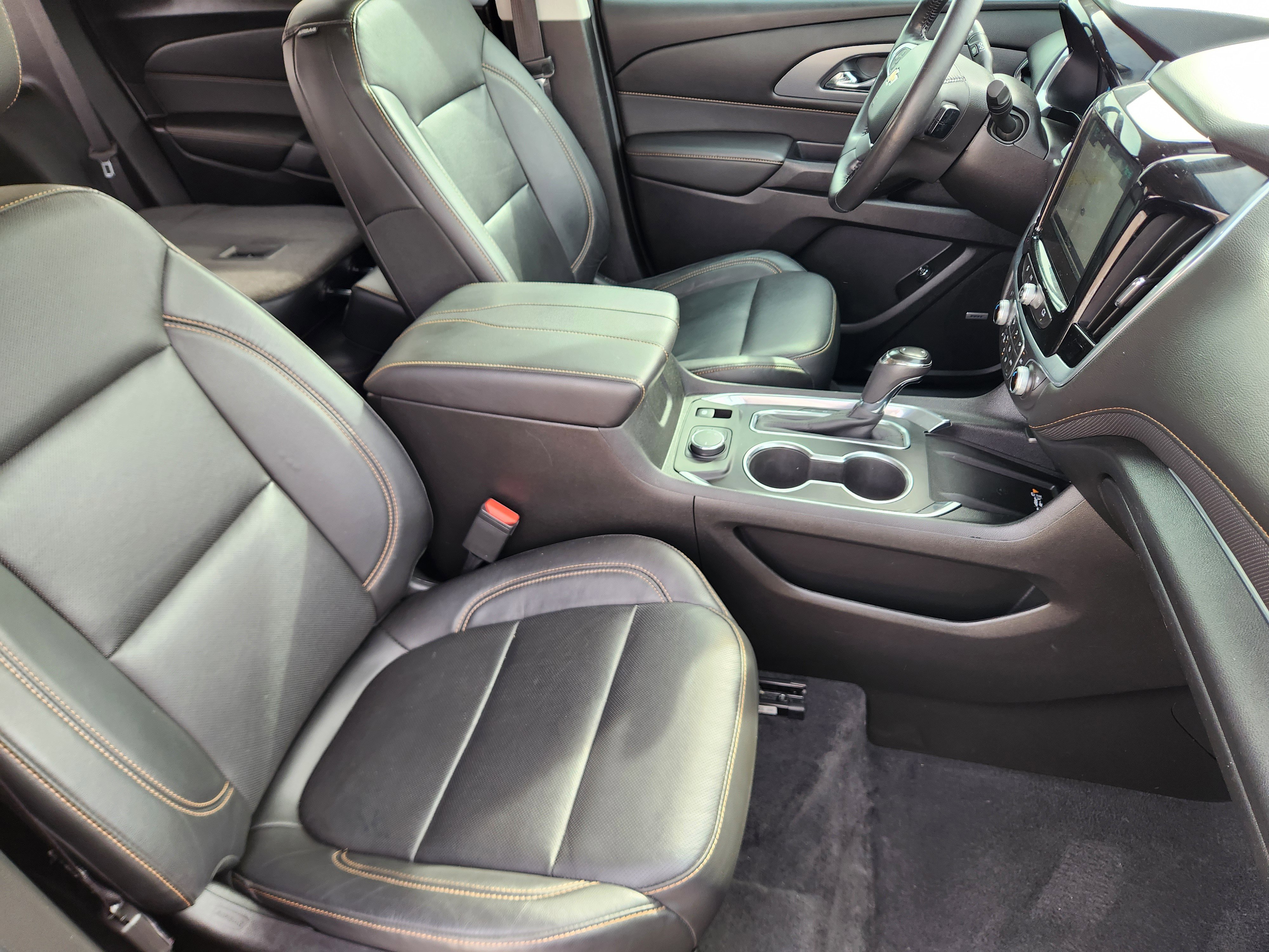 Used 2019 Chevrolet Traverse Premier w/ Driver Confidence II Package image 16