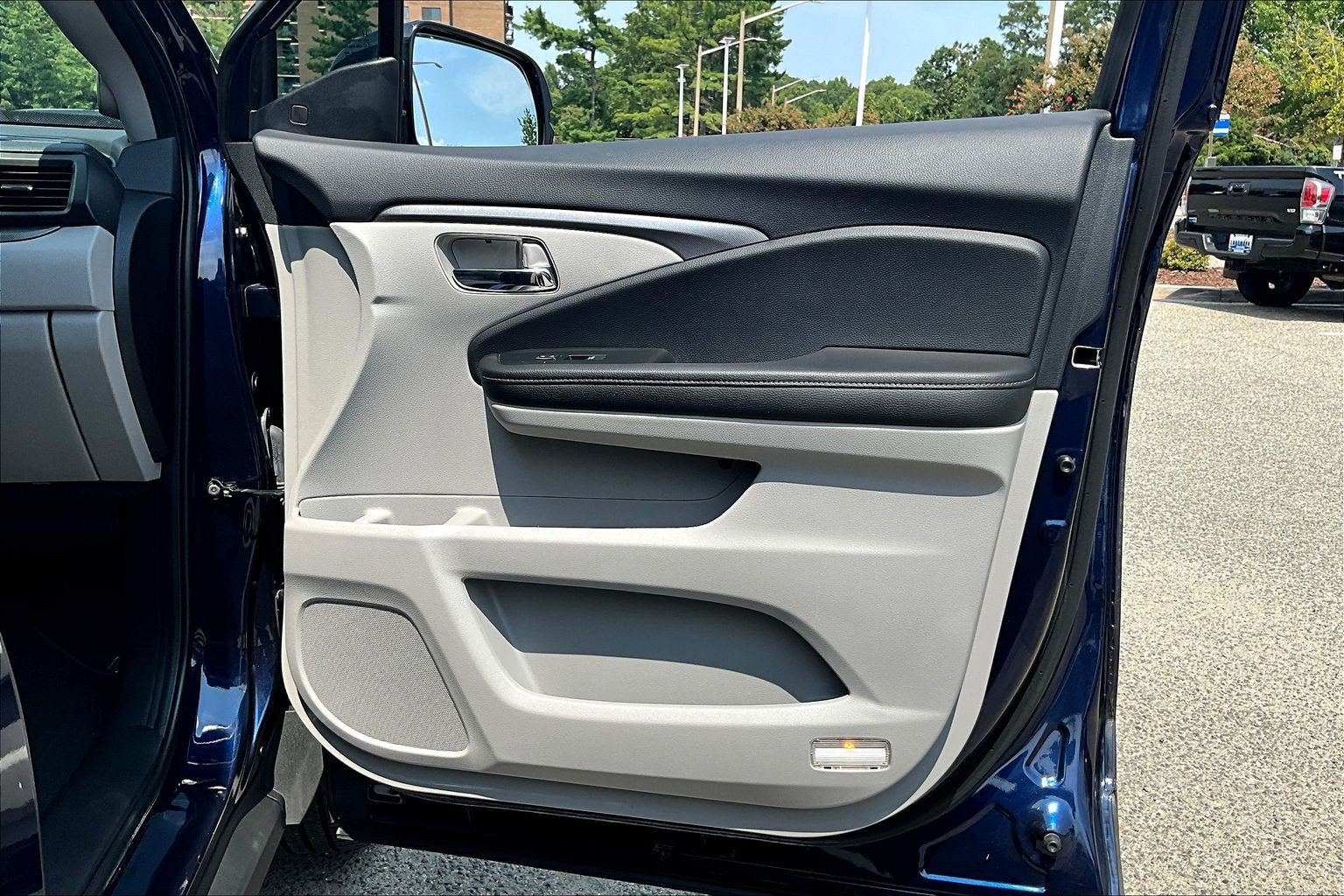 Used 2023 Honda Ridgeline RTL-E image 19