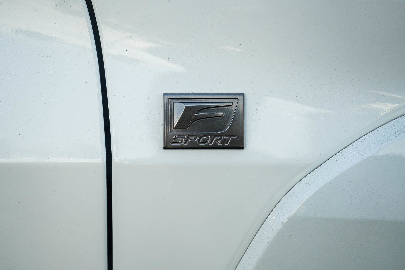 Used 2024 Lexus UX 250h F Sport FWD image 10