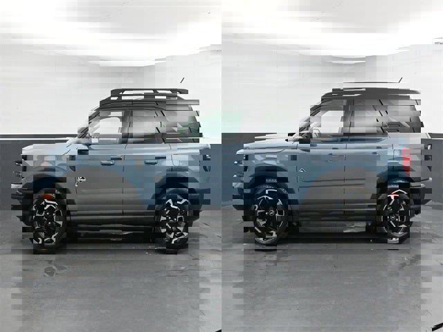 Used 2023 Ford Bronco Sport Outer Banks w/ Tech Package image 9