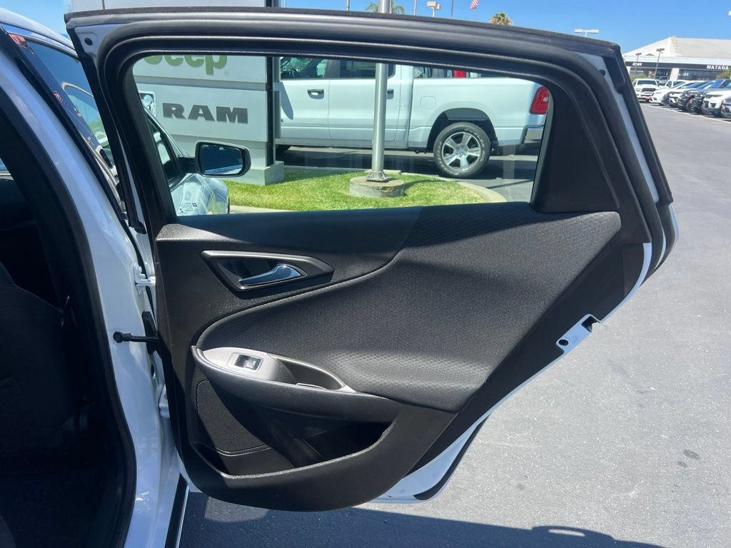 Used 2023 Chevrolet Malibu LT FWD image 39