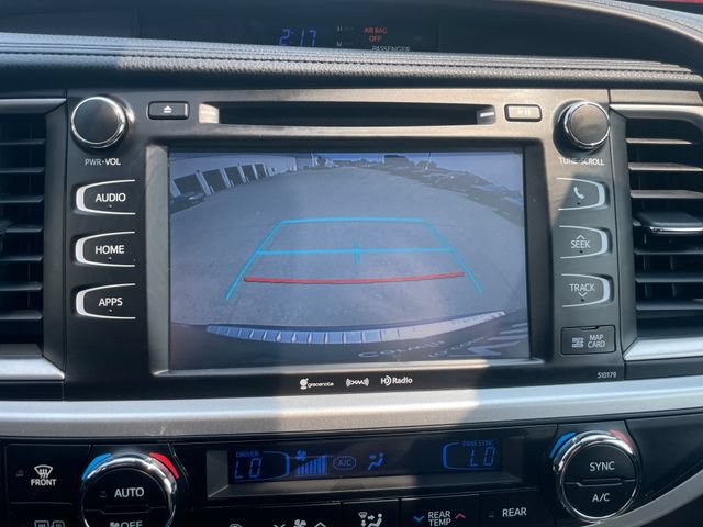 Used 2017 Toyota Highlander XLE w/ Protection Package #3 AWD/4WD image 14