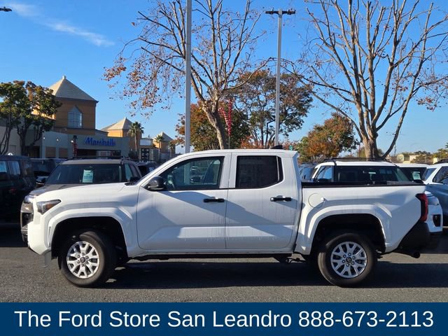 Used 2025 Toyota Tacoma SR image 6