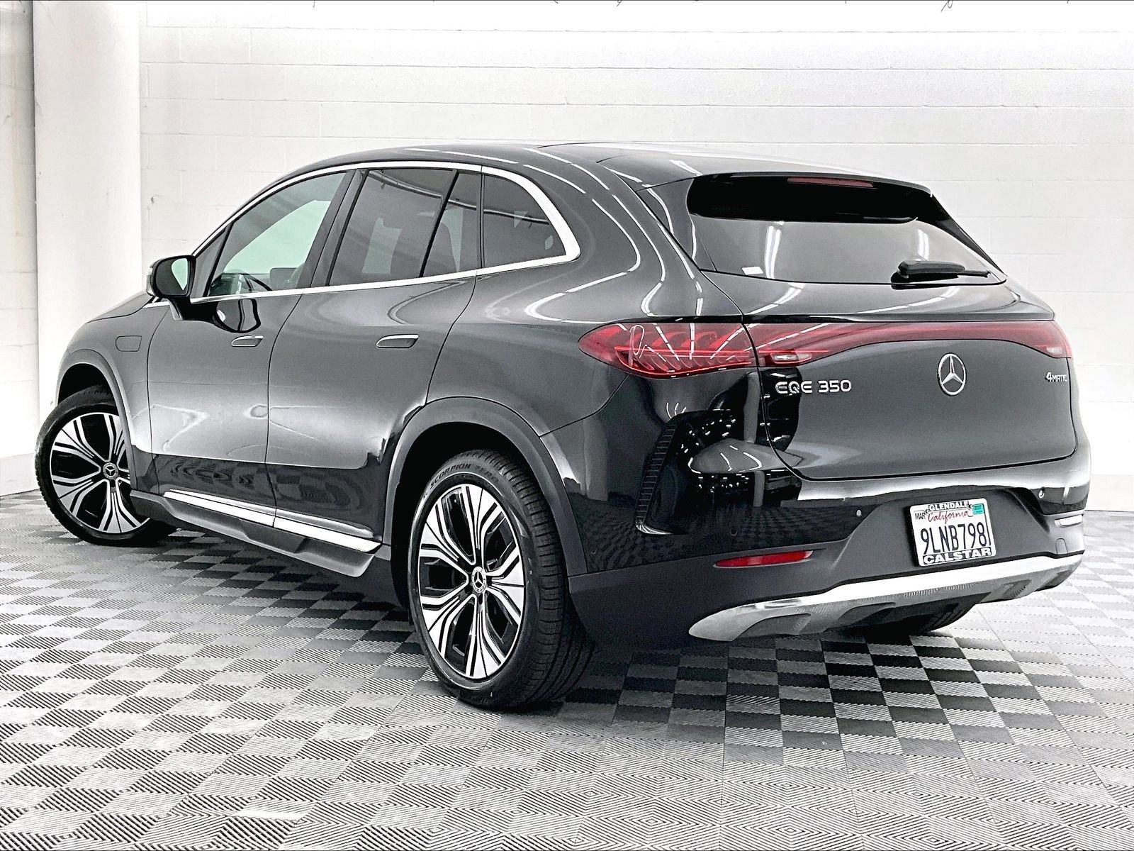 Used 2023 Mercedes-Benz EQE 350+ 4MATIC SUV image 9