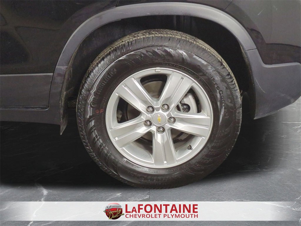 Certified 2022 Chevrolet Trax LT w/ LT Convenience Package image 30