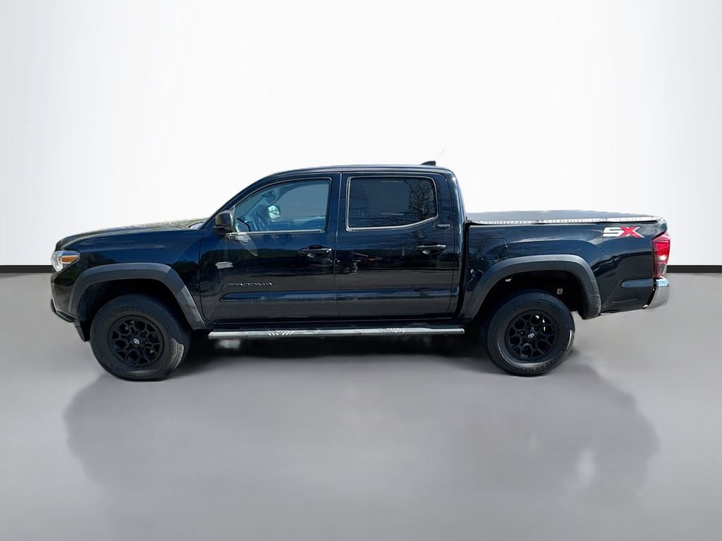 Used 2023 Toyota Tacoma SR5 w/ SX Package image 4