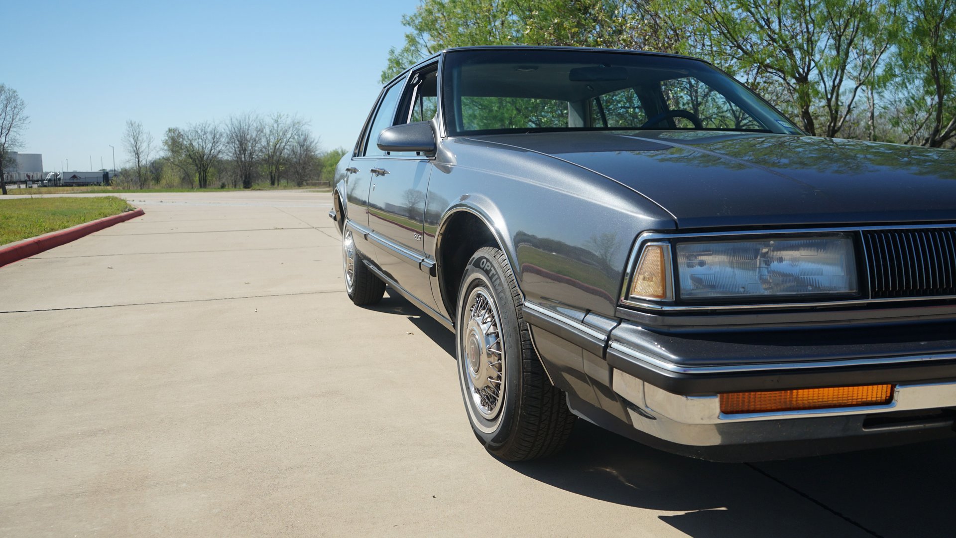 Used 1989 Oldsmobile 88 Royale image 33