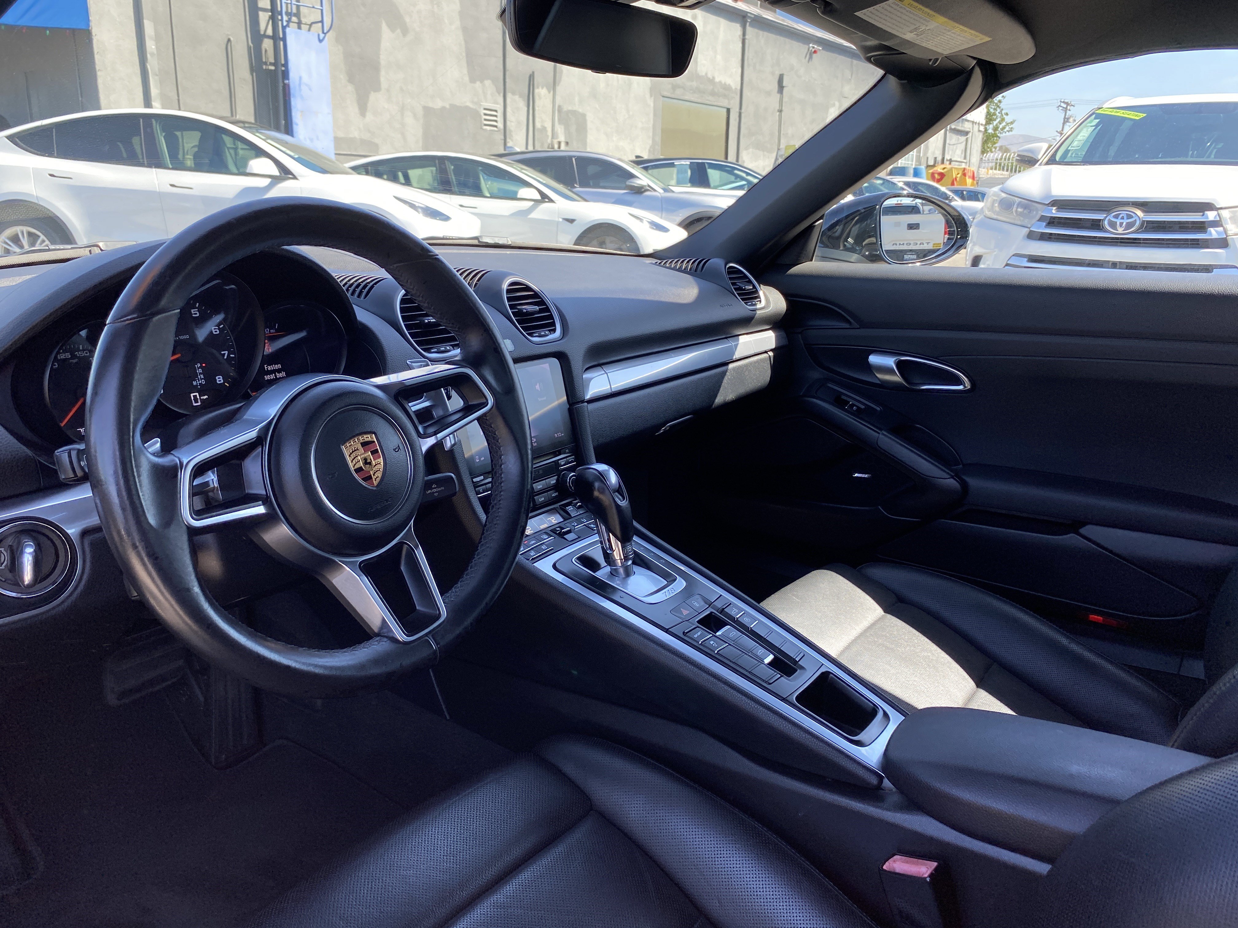 Used 2017 Porsche 718 Boxster RWD image 15