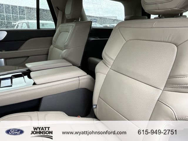 Used 2024 Lincoln Navigator Reserve image 23