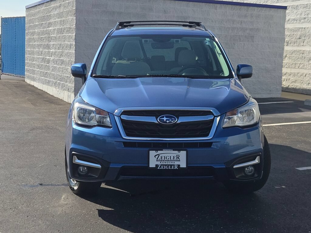 Used 2017 Subaru Forester 2.5i Premium AWD/4WD image 4