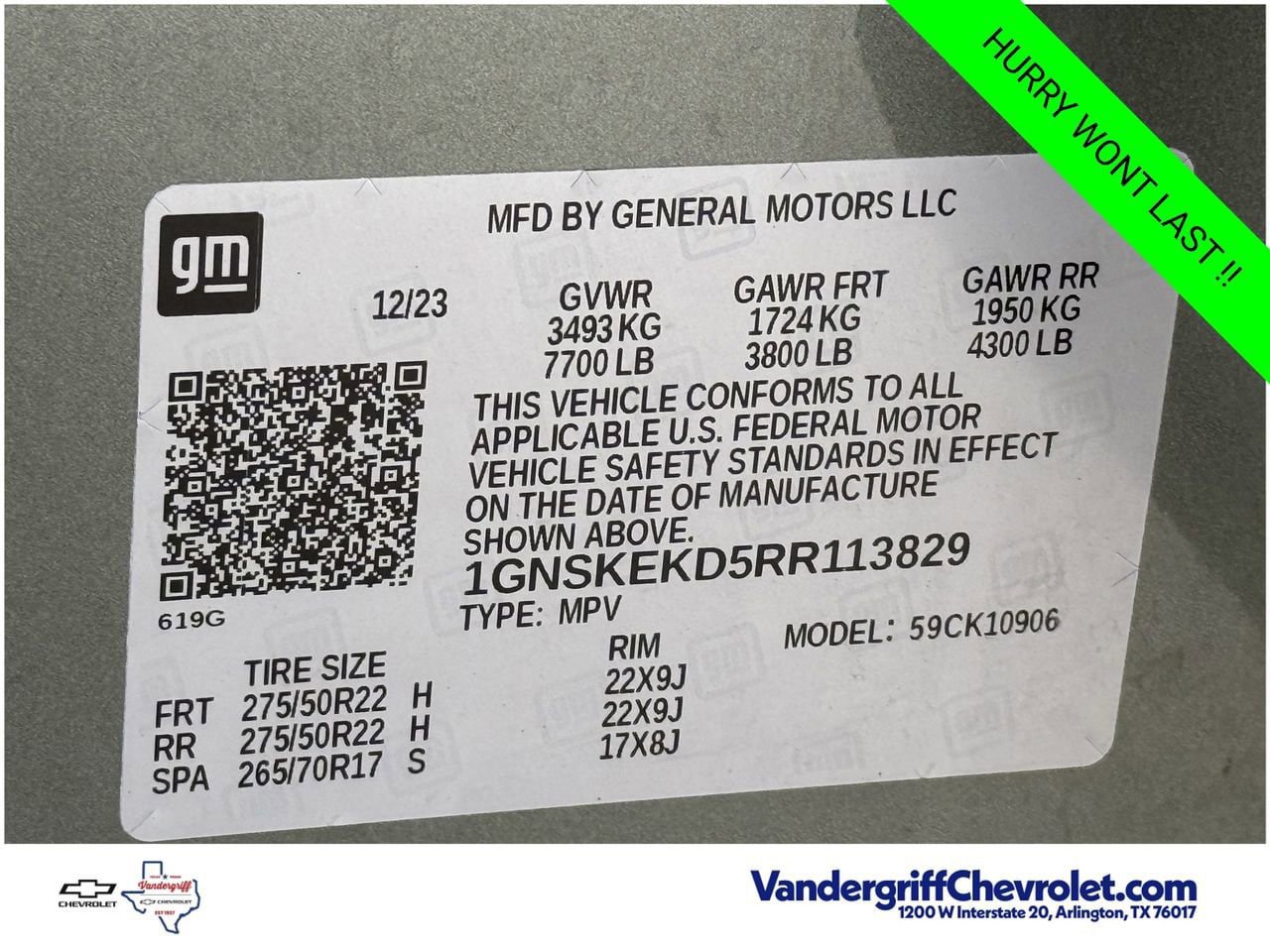 Certified 2024 Chevrolet Suburban RST w/ Luxury Package AWD/4WD image 28