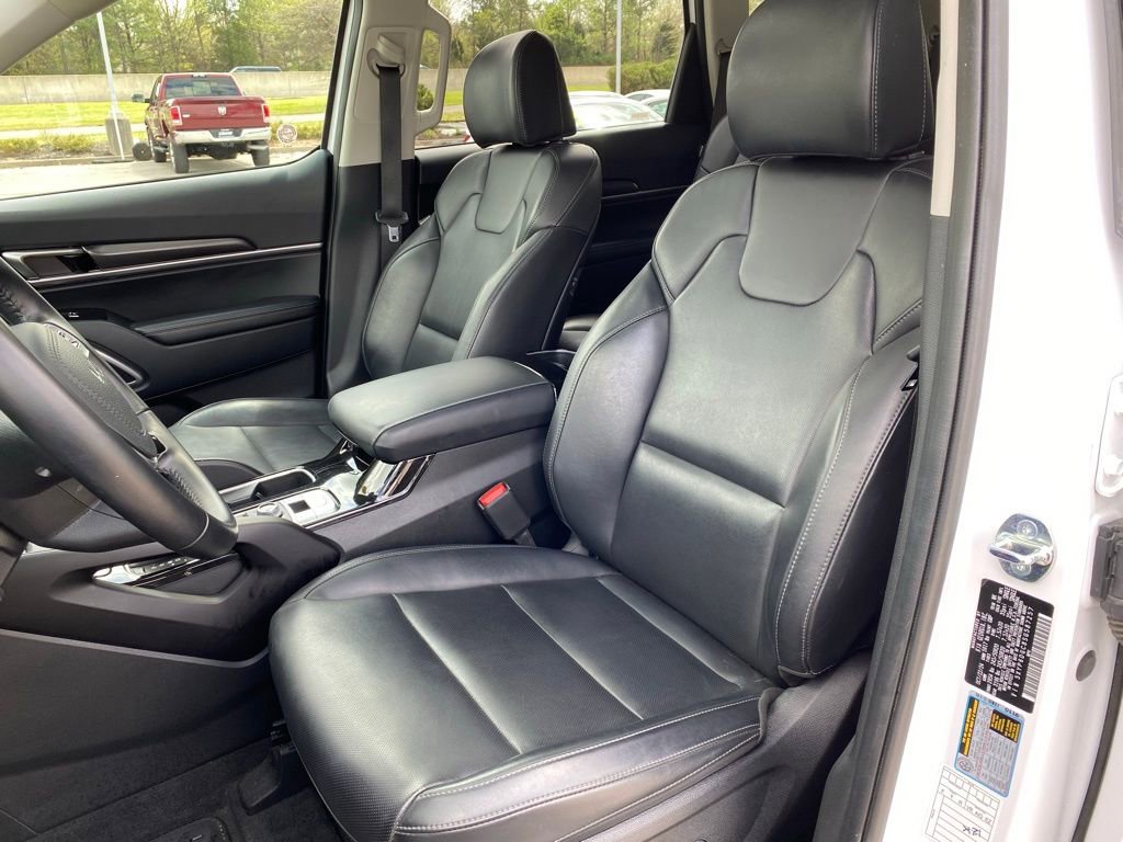 Used 2025 Kia Telluride S image 21