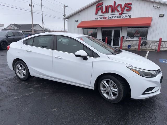 Used 2016 Chevrolet Cruze LT image 1