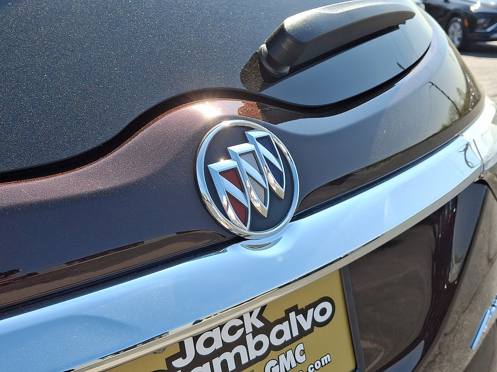 Used 2022 Buick Enclave Avenir w/ Avenir Technology Package AWD/4WD image 36