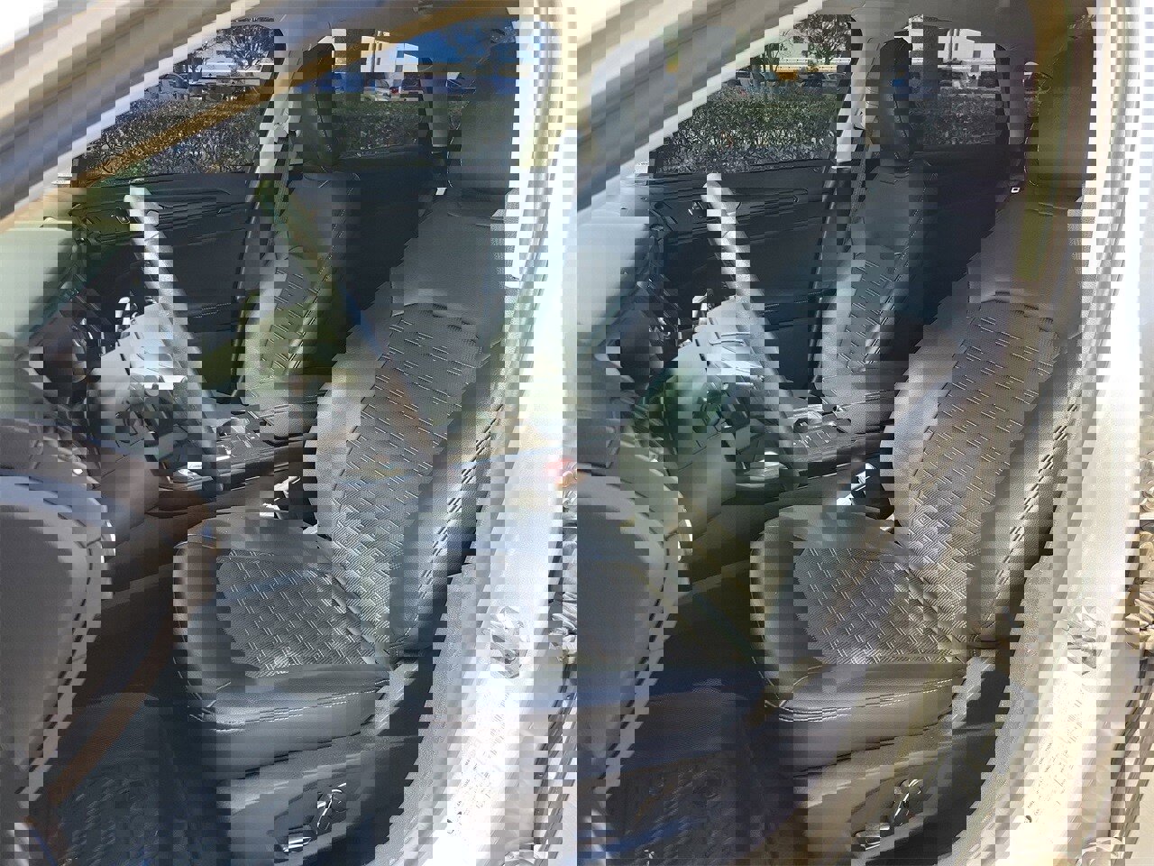 Used 2018 Ford Fusion SE w/ Equipment Group 201A image 15