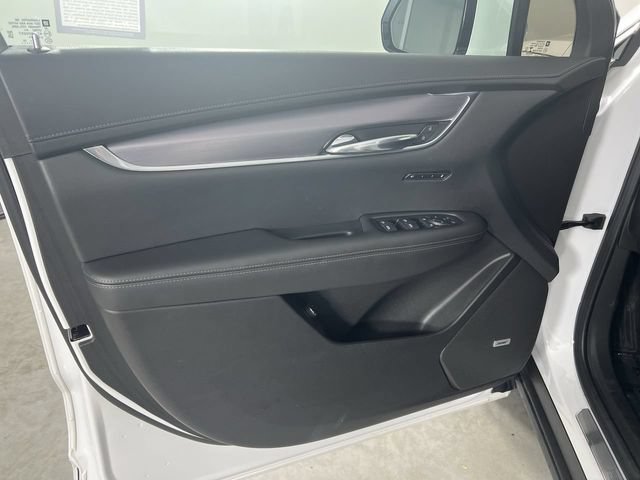 Certified 2022 Cadillac XT6 Luxury FWD image 23