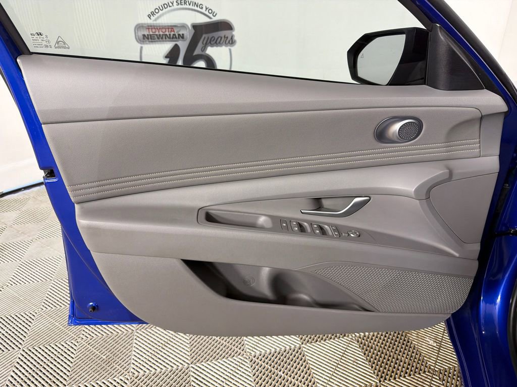 Used 2025 Hyundai Elantra Sport image 10
