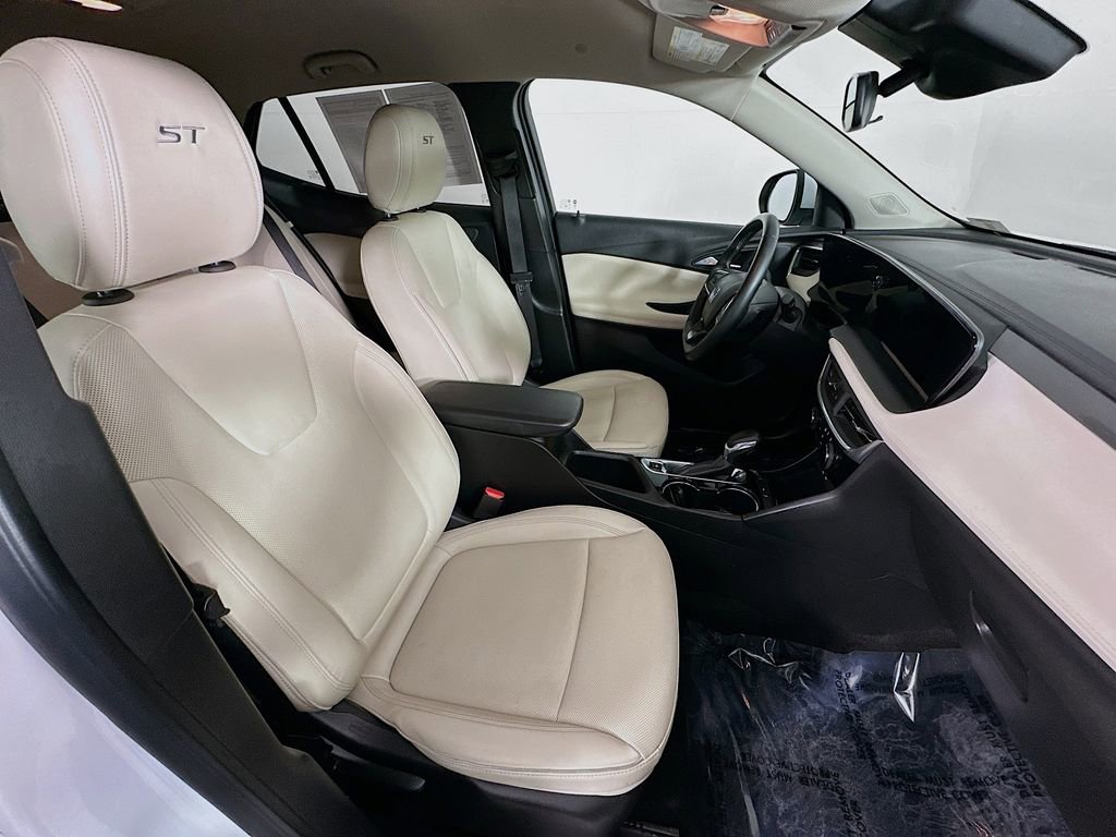 Used 2024 Buick Encore GX Sport Touring image 34