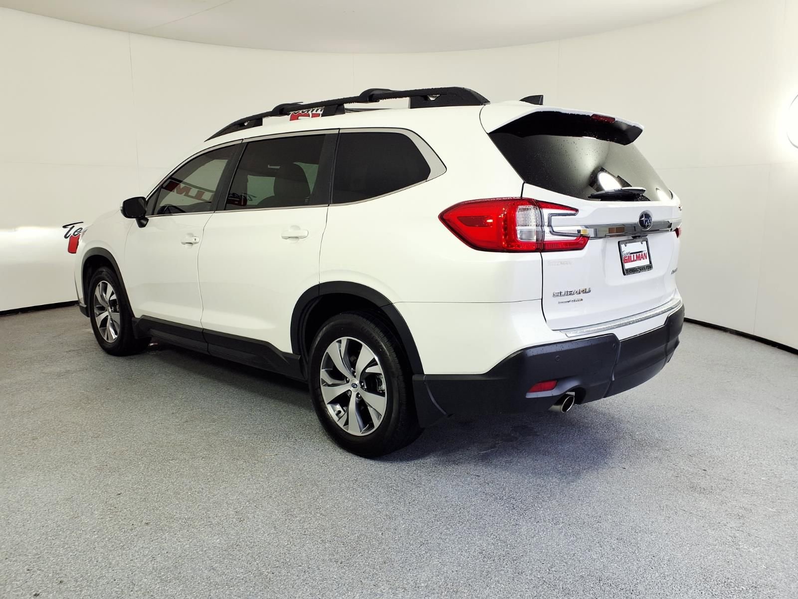 Used 2023 Subaru Ascent Premium w/ Convenience Package AWD/4WD image 4