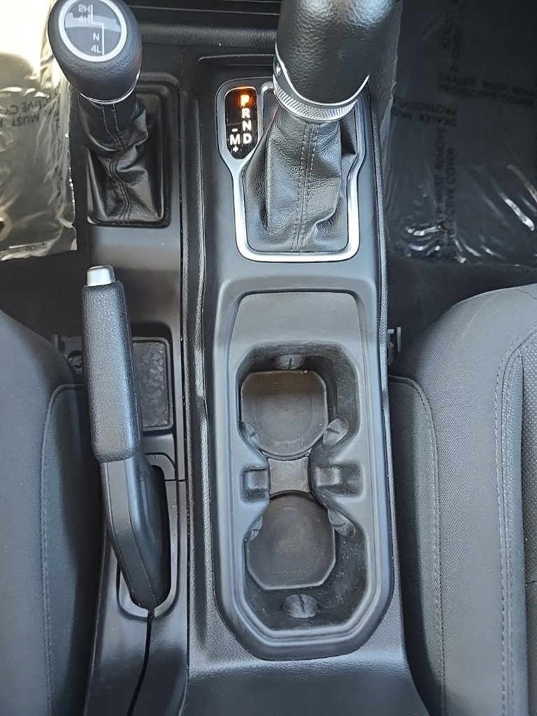 Certified 2023 Jeep Gladiator Willys image 31