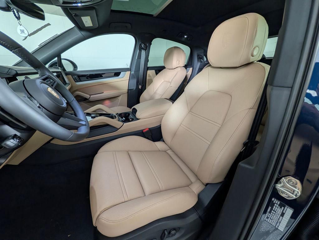 New 2026 Porsche Cayenne Coupe image 5