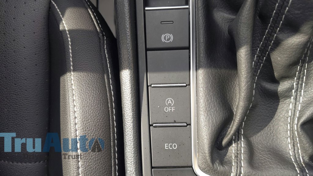 Used 2023 Volkswagen Jetta SE FWD image 33