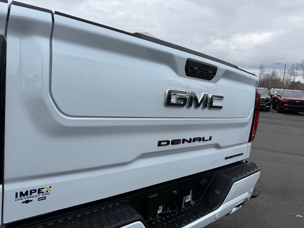 New 2026 GMC Sierra 1500 Denali Ultimate w/ LPO, Black Badging Package image 37