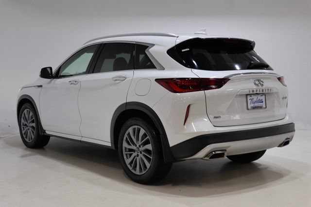 Used 2023 INFINITI QX50 Luxe AWD/4WD image 5