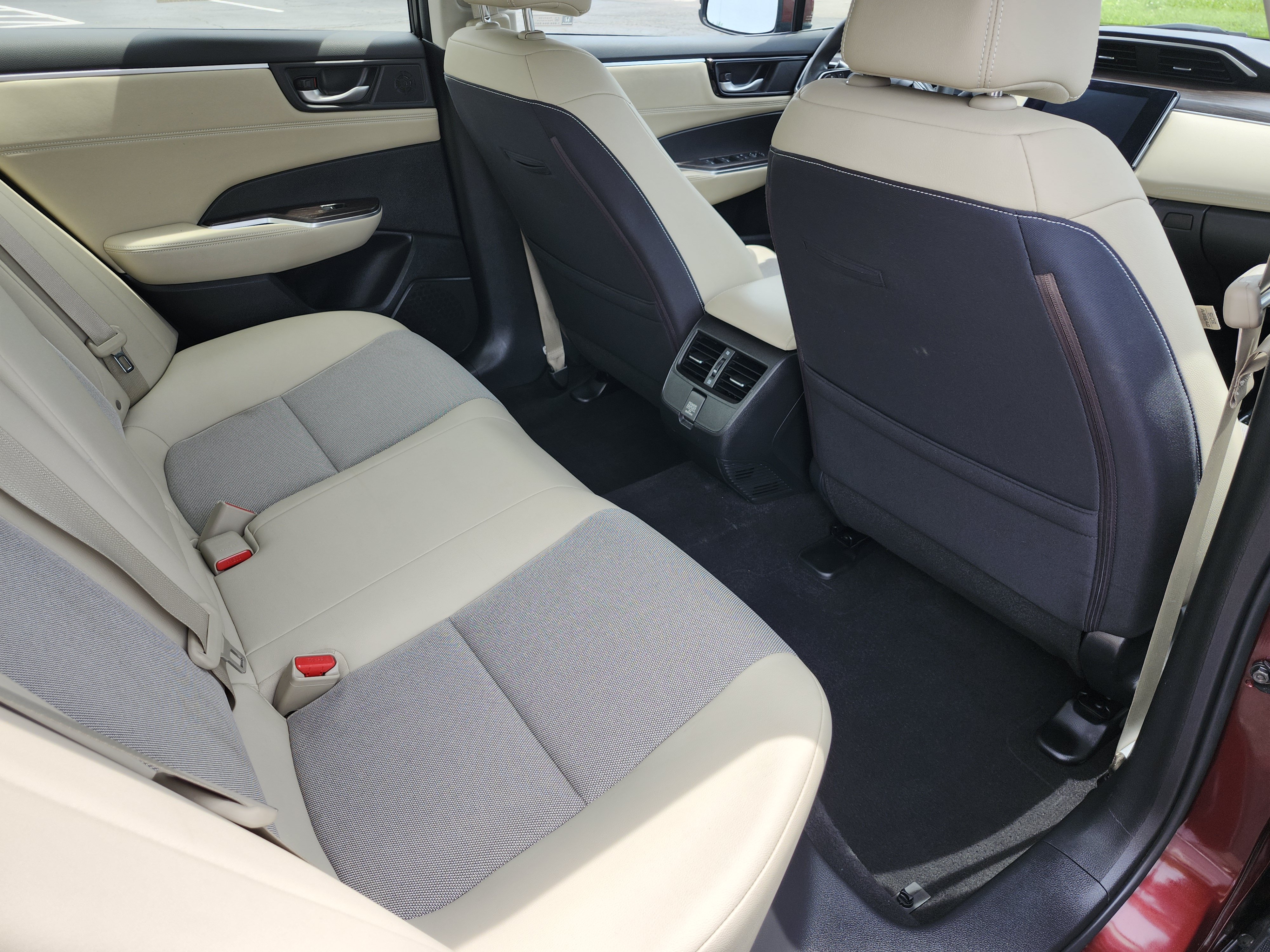 Used 2019 Honda Clarity Plug-In Hybrid image 21