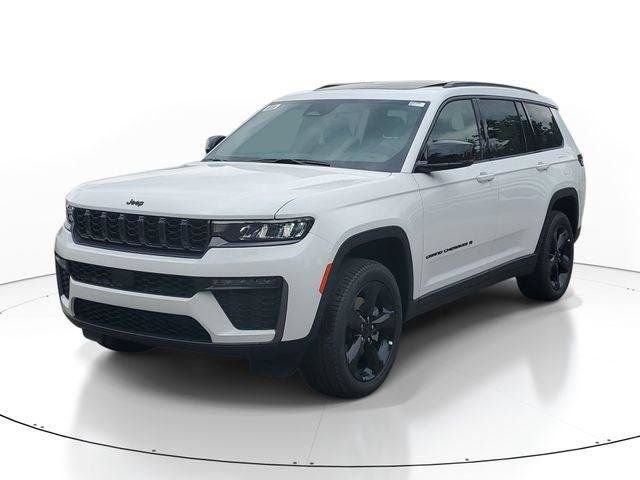 New 2026 Jeep Grand Cherokee L Limited w/ Limited Altitude Package AWD/4WD image 2