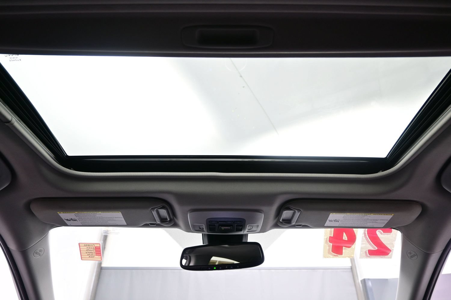 Used 2024 Toyota Camry XLE FWD image 18